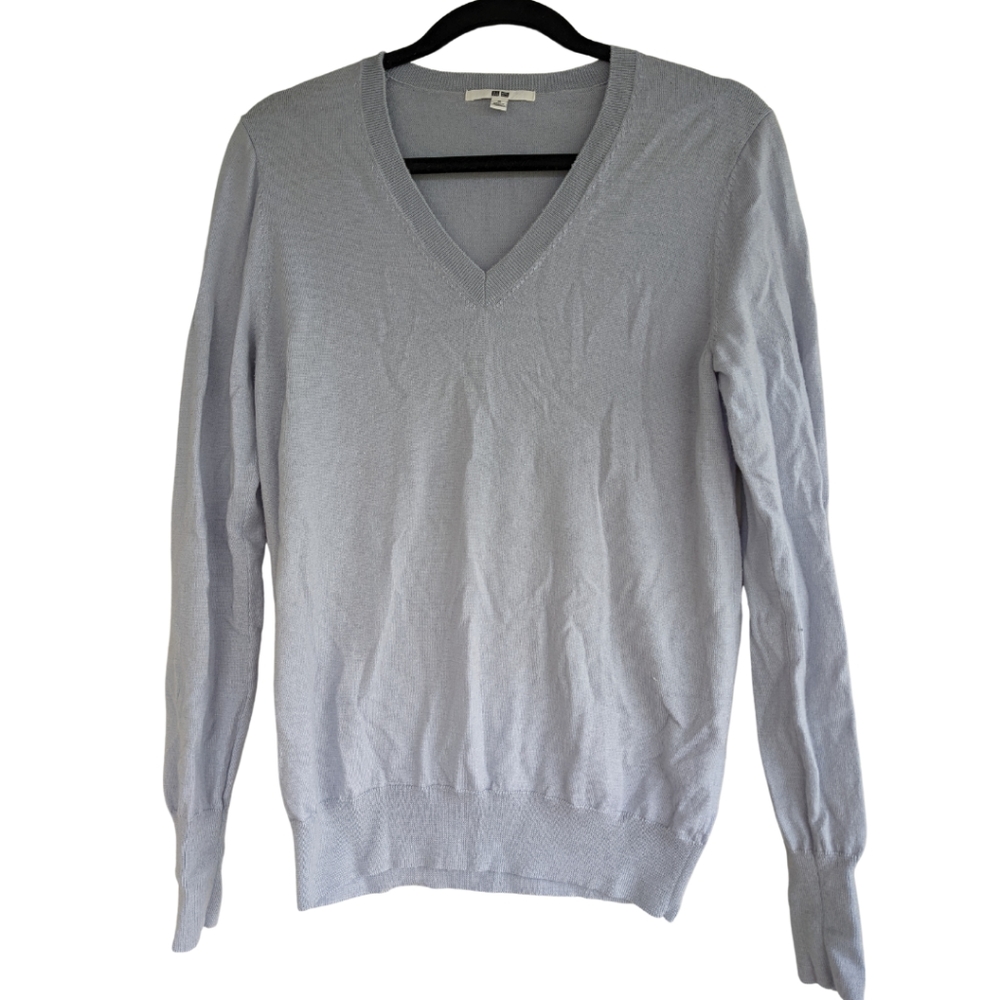 Periwinkle V-neck Uniqlo Cardigan